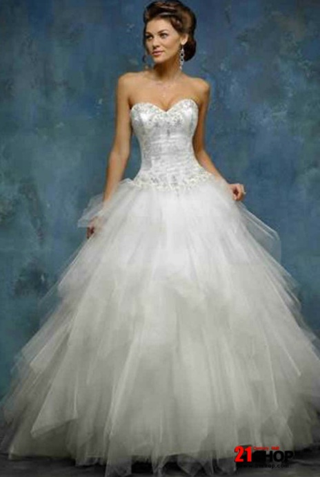 Tull ball gown wedding dress
