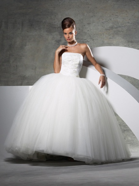 Cinderella tull wedding dress