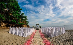 caribbean beach wedding in colombia